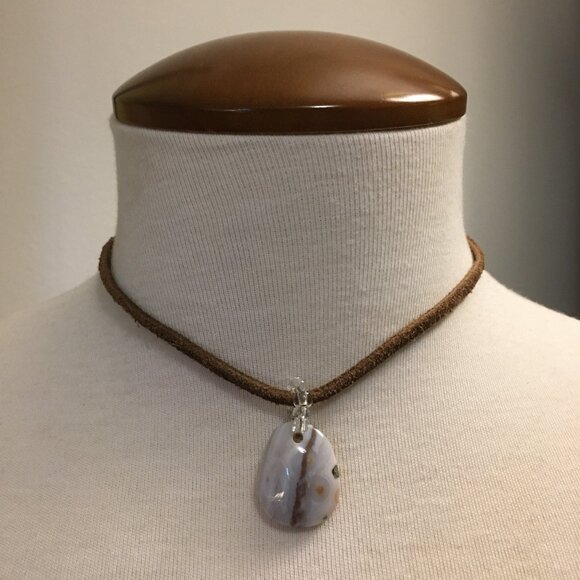 Y2K White Onyx Stone + Leather Golbincore Necklace - Picture 2 of 8